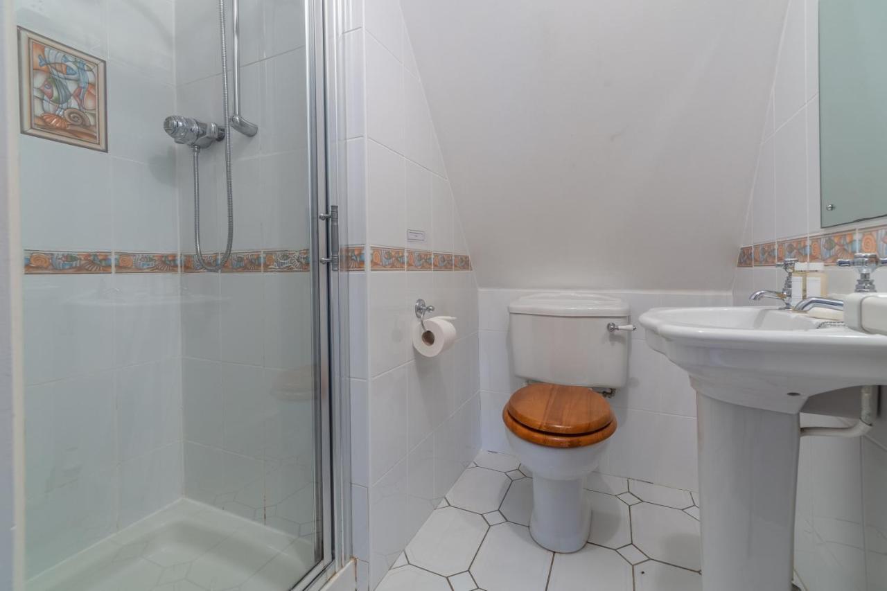 September Cottage Вейдбридж Екстер'єр фото